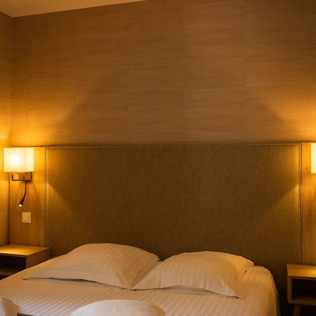 Relais De La Loire Hotell Montlivault Exteriör bild