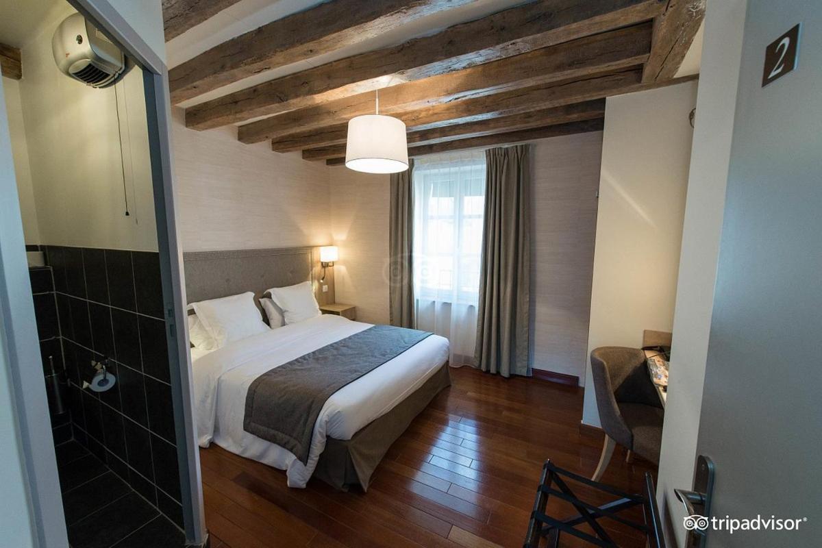 Relais De La Loire Hotell Montlivault Exteriör bild