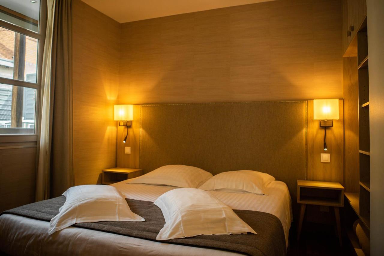 Relais De La Loire Hotell Montlivault Exteriör bild
